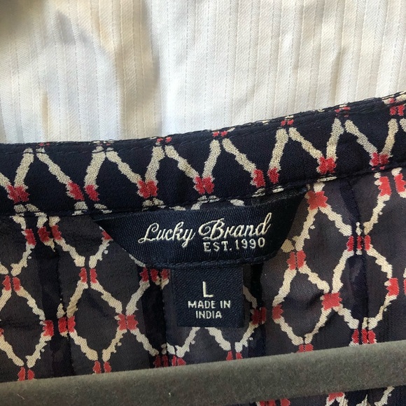 2 for $20 🎉 Lucky Brand Blouse - Picture 2 of 3